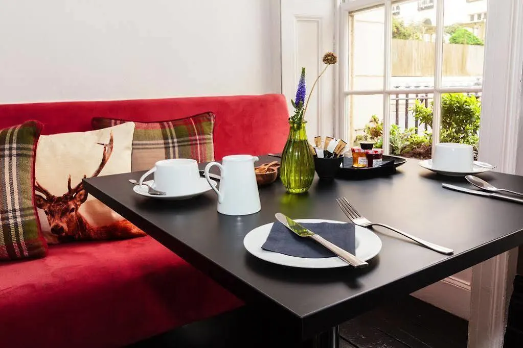 The Neo - Guest House Brighton Hotel